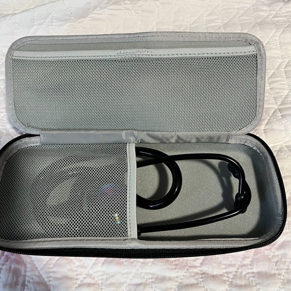 Littmann classic III Black Edition Stethoscope Bundle - Picture 6 of 13